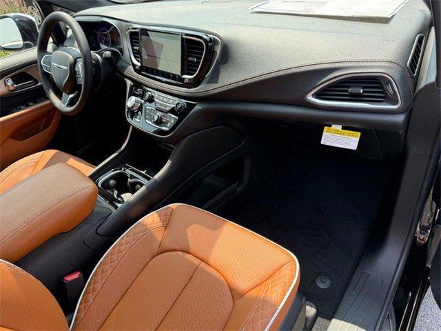 new 2025 Chrysler Pacifica car, priced at $56,767