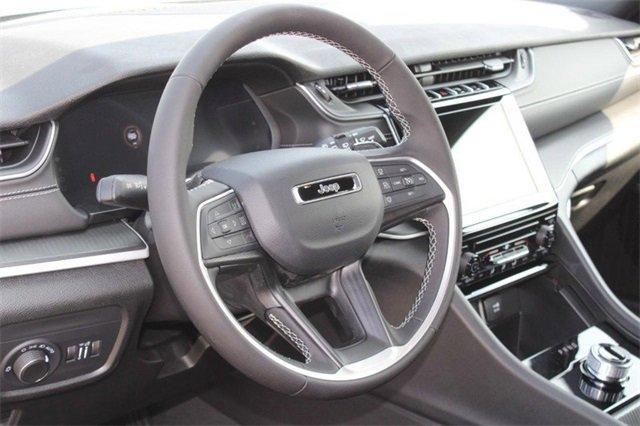 used 2024 Jeep Grand Cherokee car, priced at $33,206