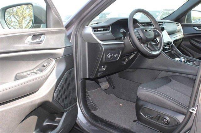 used 2024 Jeep Grand Cherokee car, priced at $33,206