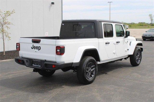 new 2024 Jeep Gladiator car, priced at $43,134