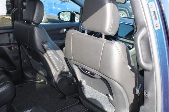 new 2025 Chrysler Pacifica car, priced at $39,849