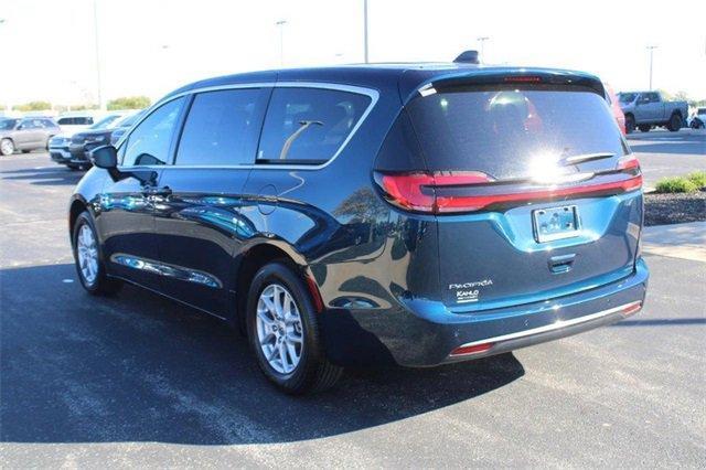 new 2025 Chrysler Pacifica car, priced at $39,849