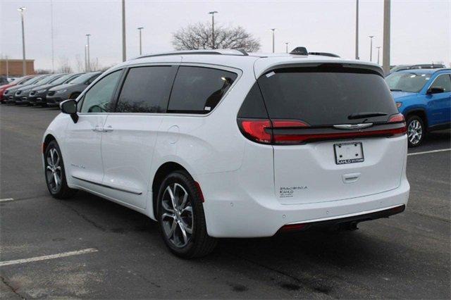 new 2025 Chrysler Pacifica car, priced at $51,675