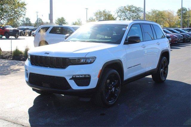 new 2025 Jeep Grand Cherokee car, priced at $47,571