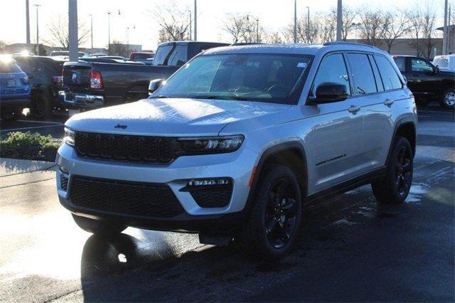 new 2025 Jeep Grand Cherokee car, priced at $49,134