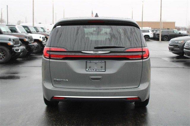 new 2025 Chrysler Pacifica car, priced at $40,723