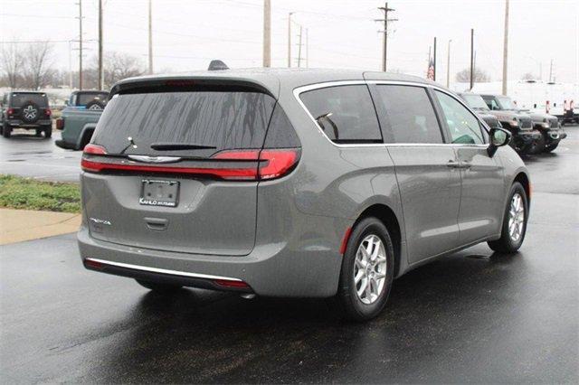 new 2025 Chrysler Pacifica car, priced at $44,903