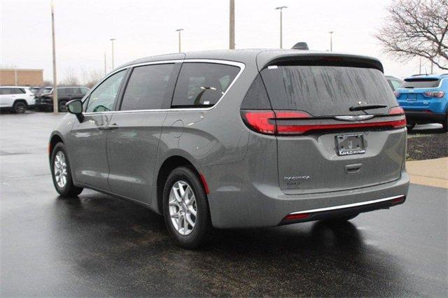 new 2025 Chrysler Pacifica car, priced at $44,903