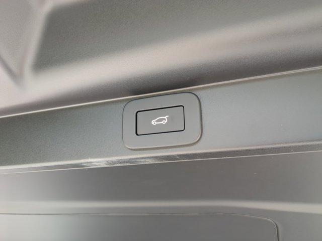 new 2025 Land Rover Range Rover car, priced at $157,255