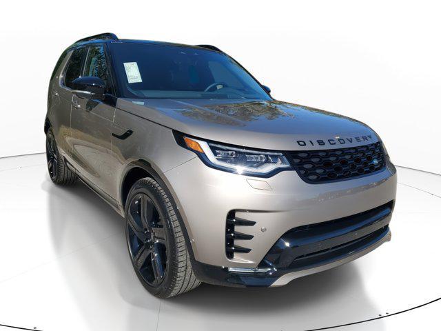 new 2025 Land Rover Discovery car, priced at $84,078