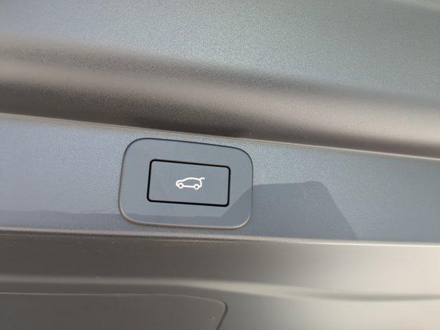 new 2025 Land Rover Range Rover car, priced at $147,170
