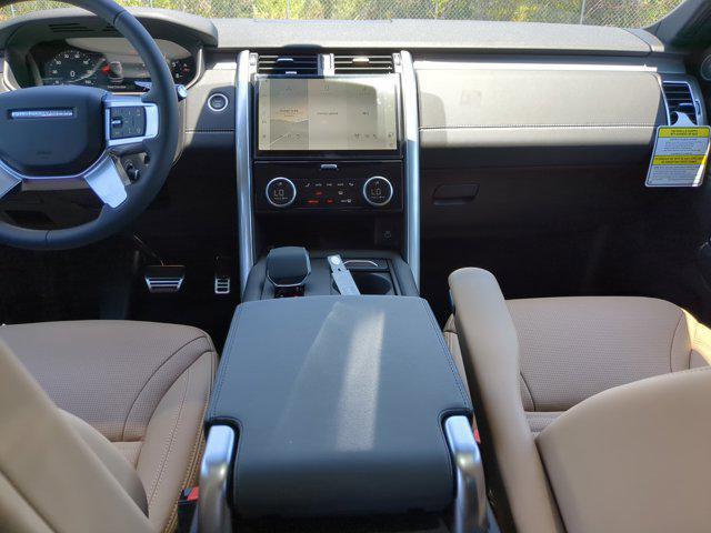 new 2025 Land Rover Discovery car, priced at $71,260