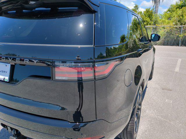 new 2025 Land Rover Discovery car, priced at $71,260