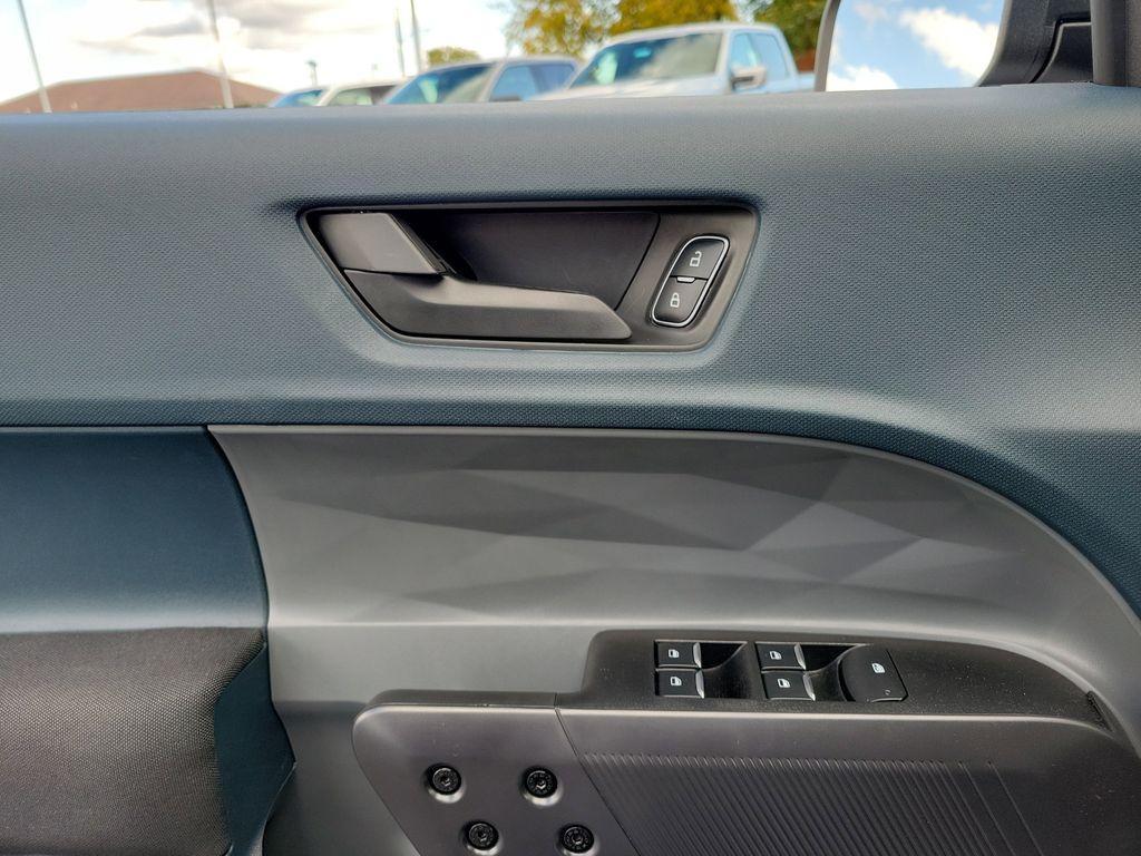 new 2025 Ford Maverick car, priced at $31,077