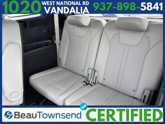 used 2024 Kia Sorento Hybrid car, priced at $37,995