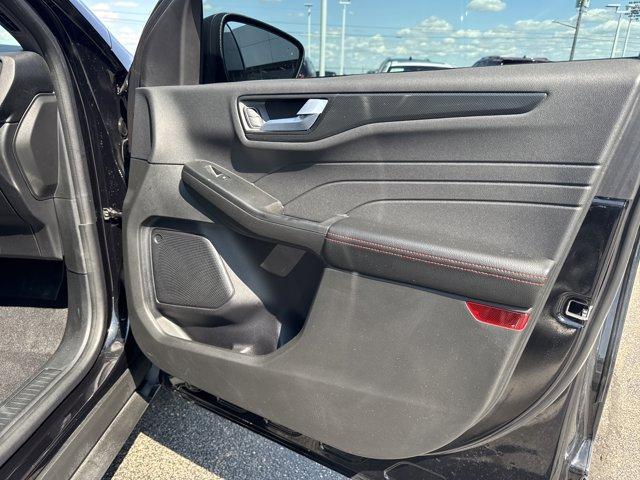used 2023 Ford Escape car, priced at $24,995