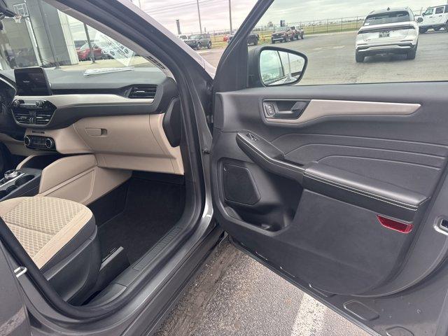 used 2022 Ford Escape car, priced at $25,995