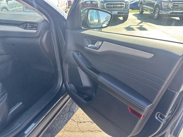used 2022 Ford Escape car, priced at $25,995