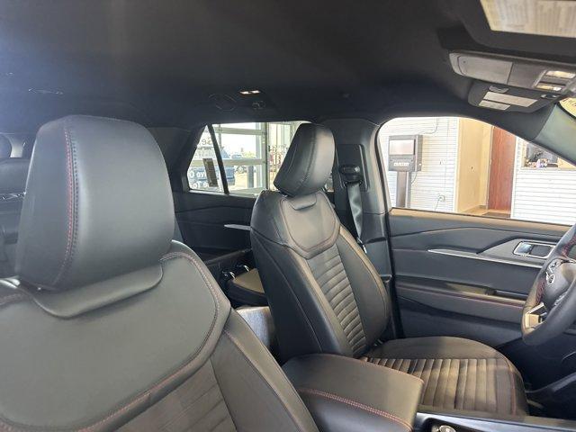 new 2025 Ford Explorer car, priced at $49,960