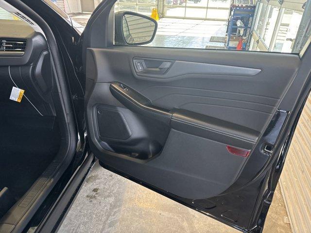new 2025 Ford Escape car, priced at $29,190