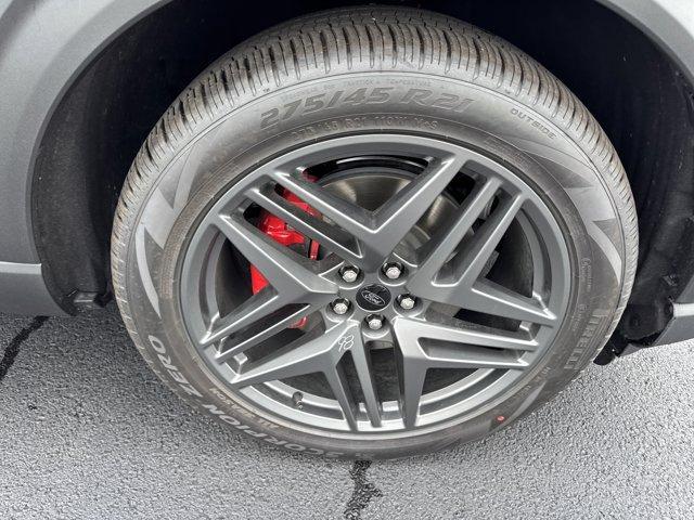 new 2025 Ford Explorer car, priced at $57,926