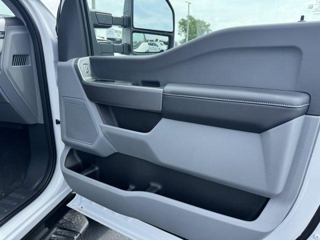 new 2025 Ford F-350 car, priced at $75,205