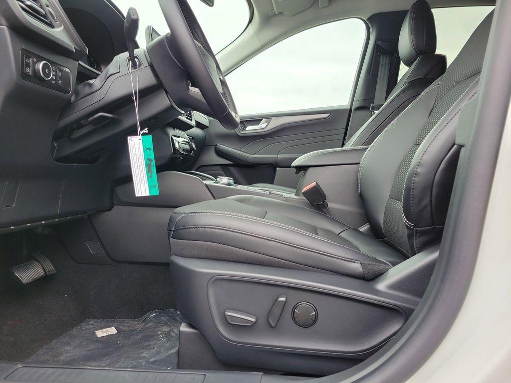 new 2026 Ford Escape car, priced at $31,655