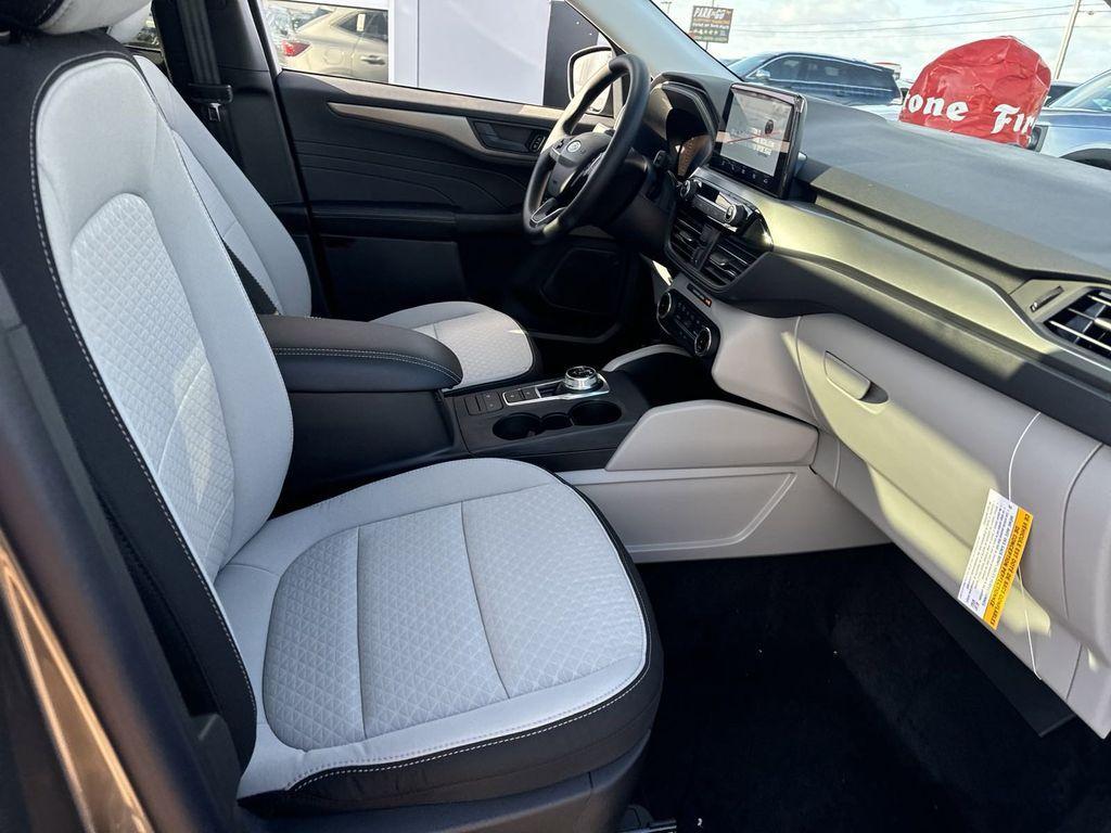 new 2025 Ford Escape car, priced at $23,189
