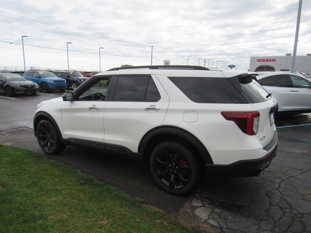 new 2024 Ford Explorer car, priced at $61,305