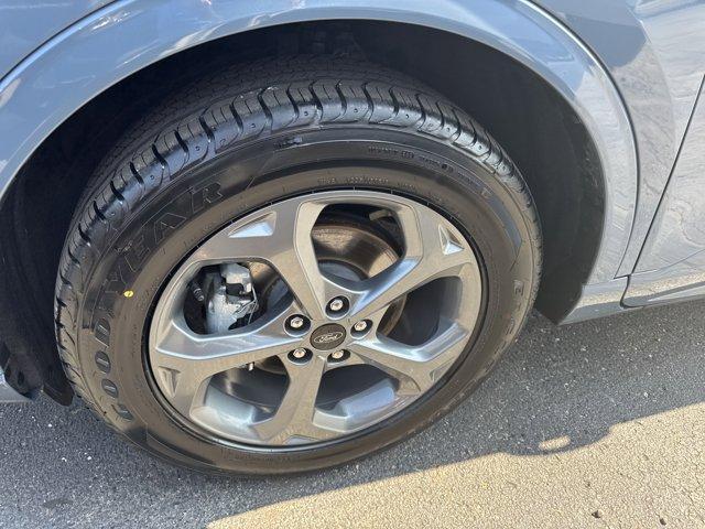 used 2023 Ford Escape car, priced at $25,895