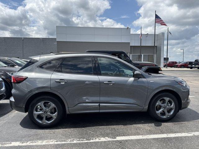 used 2023 Ford Escape car, priced at $26,995