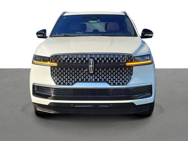 new 2025 Lincoln Navigator car, priced at $102,185