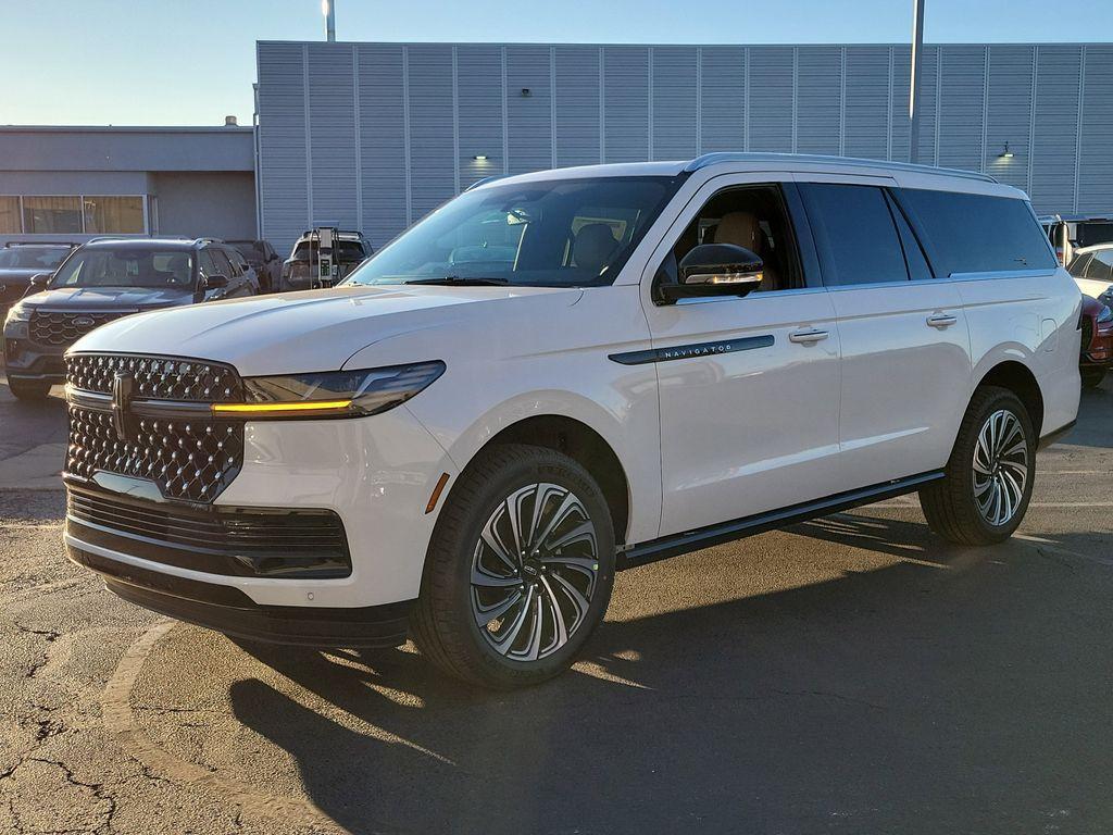 new 2025 Lincoln Navigator L car, priced at $123,495