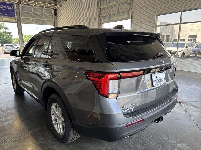 new 2025 Ford Explorer car, priced at $41,682