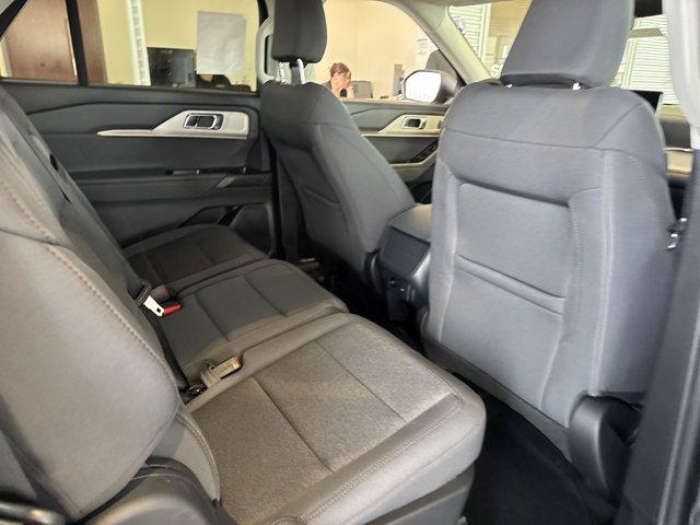 new 2025 Ford Explorer car, priced at $41,682