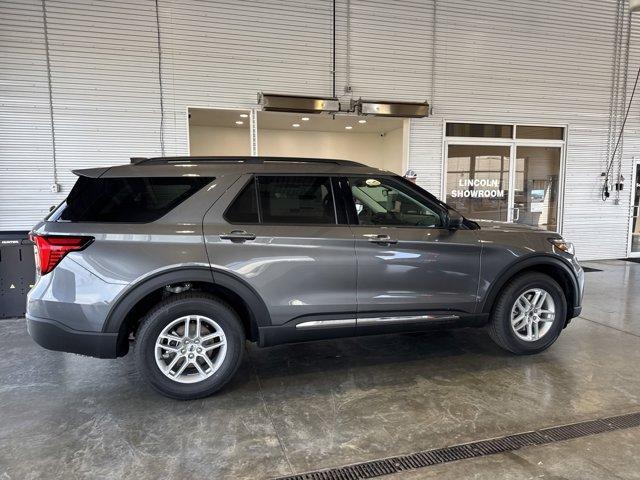 new 2025 Ford Explorer car, priced at $41,682