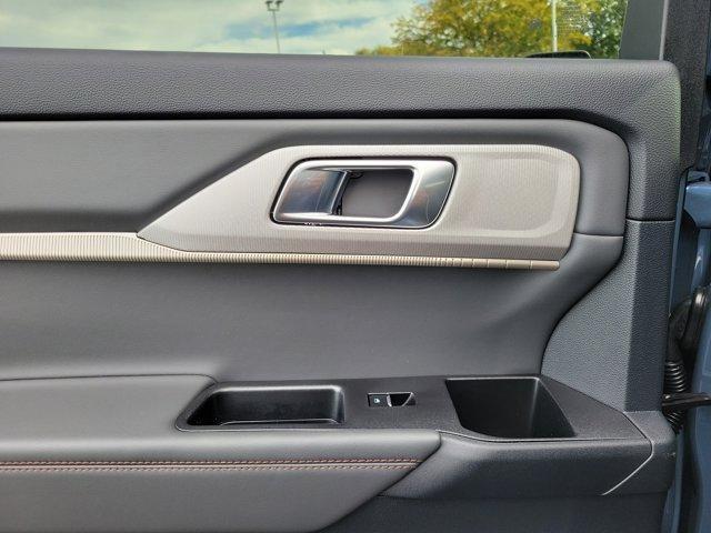 new 2025 Ford Explorer car, priced at $49,663