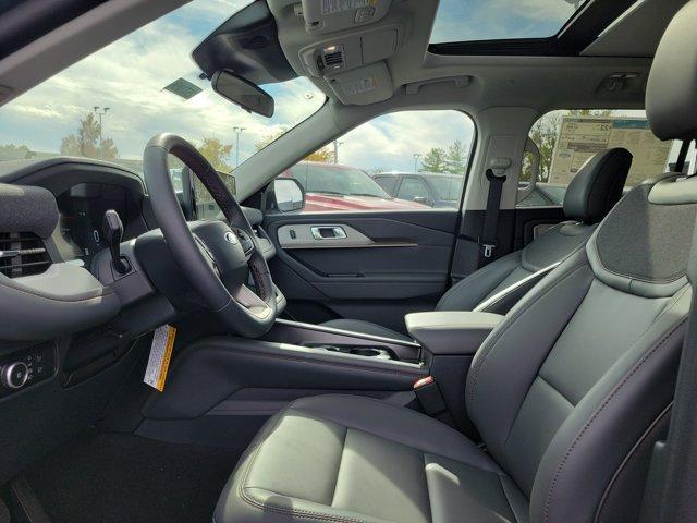 new 2025 Ford Explorer car, priced at $49,663