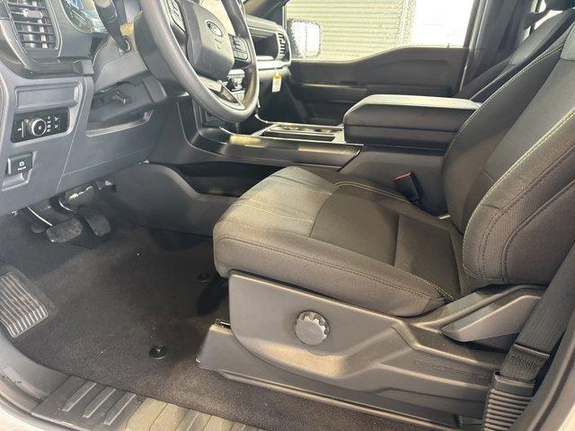 new 2024 Ford F-150 car, priced at $52,372
