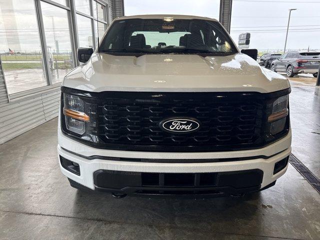 new 2024 Ford F-150 car, priced at $52,372