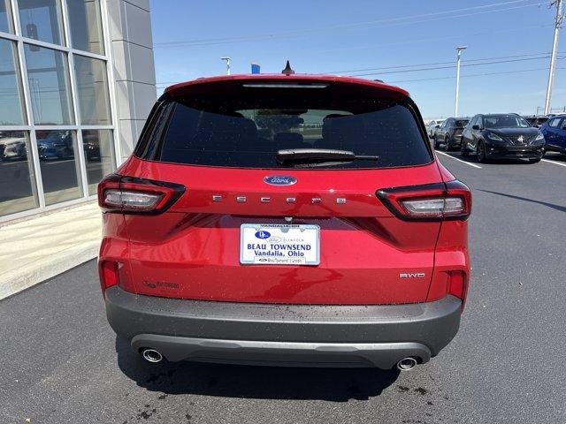 new 2025 Ford Escape car, priced at $33,627