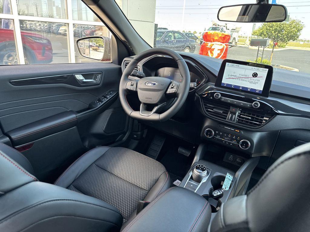 new 2025 Ford Escape car, priced at $28,302