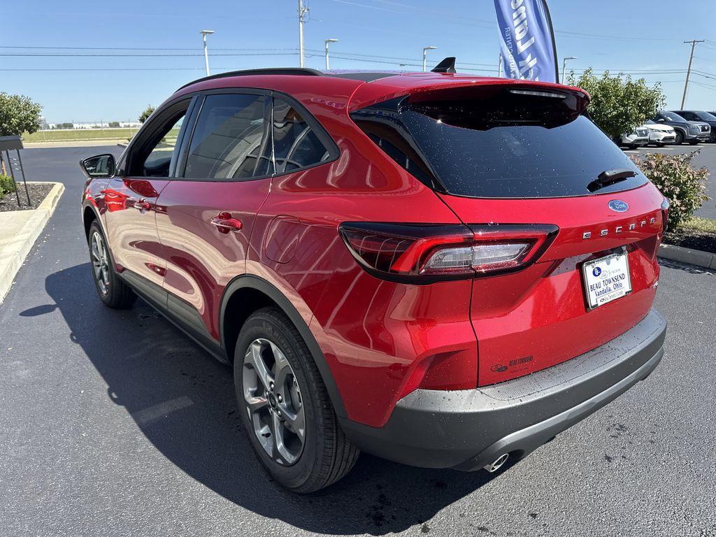 new 2025 Ford Escape car, priced at $28,302