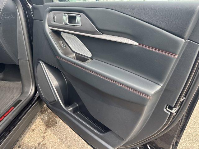 new 2025 Ford Explorer car, priced at $58,075