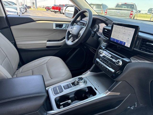 used 2024 Ford Explorer car, priced at $31,995