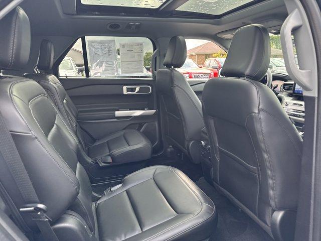 used 2022 Ford Explorer car, priced at $30,995
