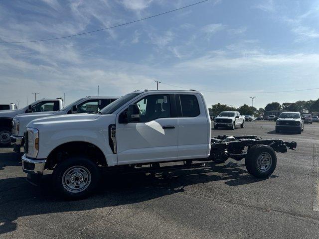 new 2024 Ford F-250 car, priced at $54,460