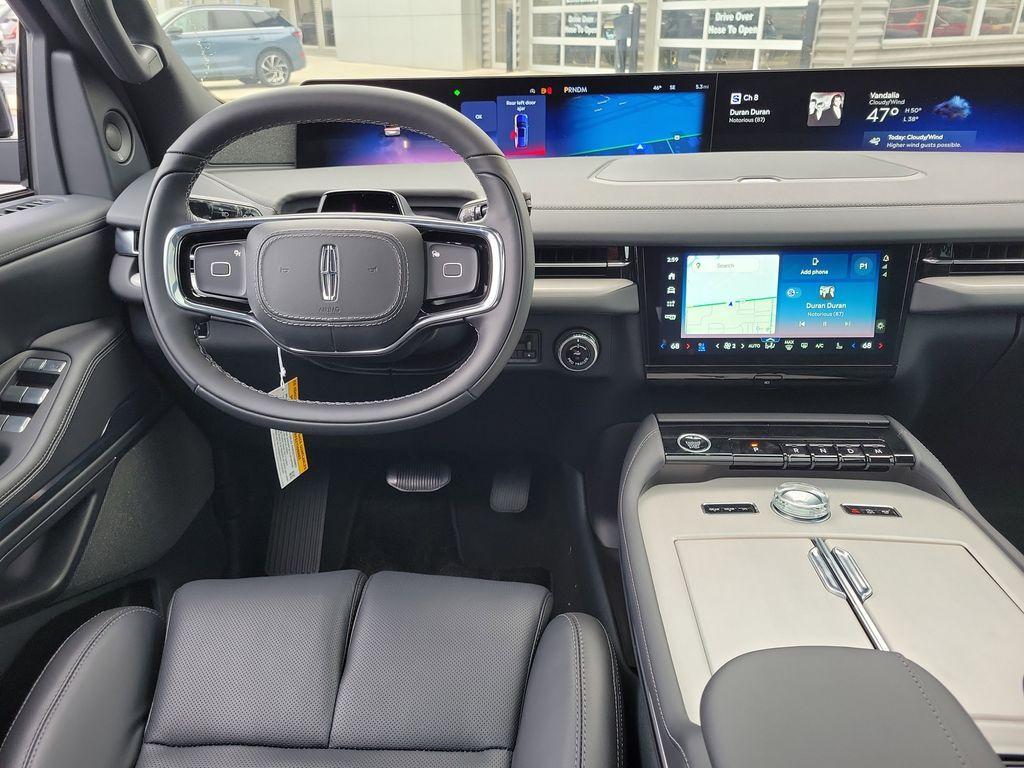 new 2025 Lincoln Navigator L car, priced at $113,370