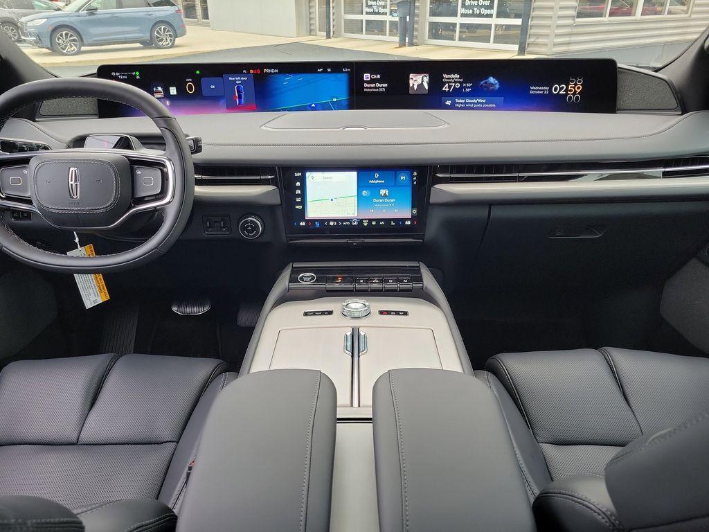 new 2025 Lincoln Navigator L car, priced at $113,370