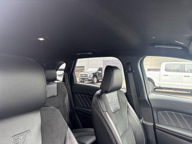 used 2022 Ford Edge car, priced at $31,995